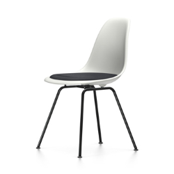 VITRA chaise avec coussin et base noire Eames Plastic Side Chair DSX NOUVELLES DIMENSIONS