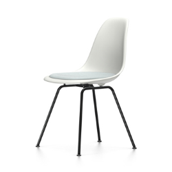 VITRA chaise avec coussin et base noire Eames Plastic Side Chair DSX NOUVELLES DIMENSIONS