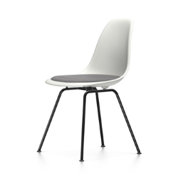 VITRA chaise avec coussin et base noire Eames Plastic Side Chair DSX NOUVELLES DIMENSIONS