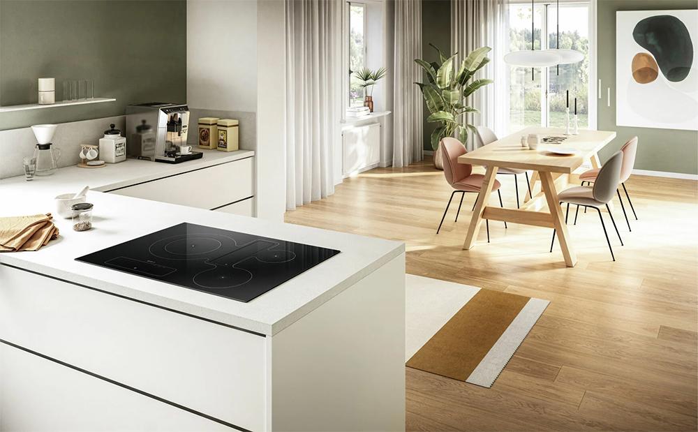 ELICA induction hob with recycling hood NIKOLATESLA FIT 3Z 72 cm and KIT0167756 for plinth-in outlet