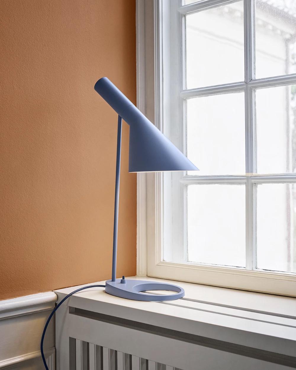 LOUIS POULSEN table lamp AJ