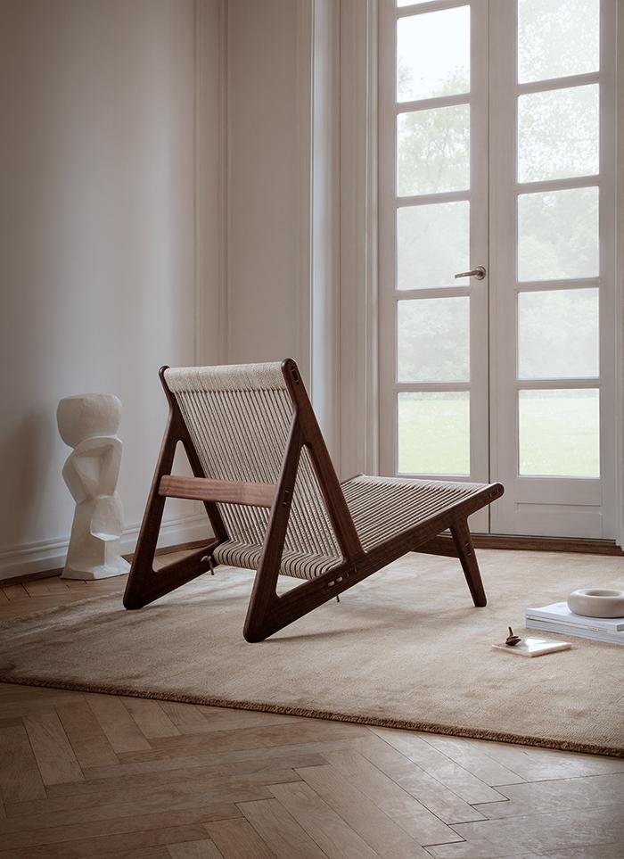 GUBI initial chair with cushion MR01