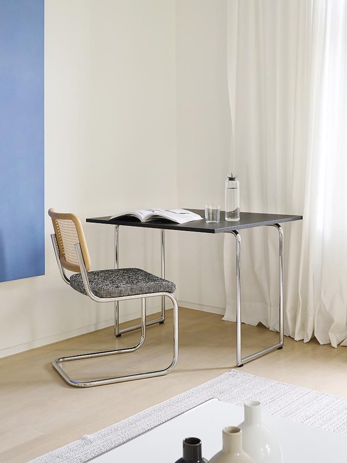 THONET cantilever chair S 32 SPV with padded seat and backrest in woven Indian cane