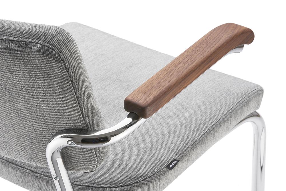 THONET cantilever chair S 64 PV with arms and full padding