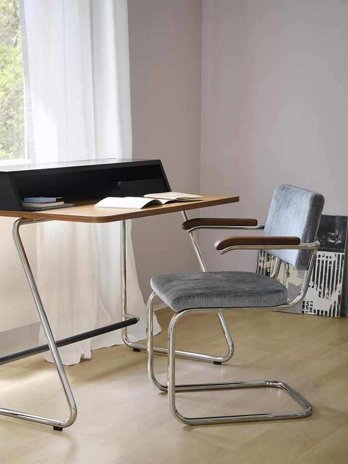 THONET cantilever chair S 64 PV with arms and full padding