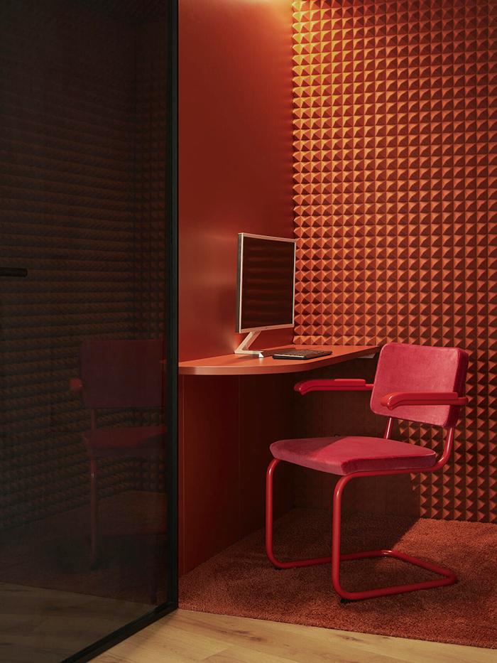 THONET cantilever chair S 64 PV with arms and full padding