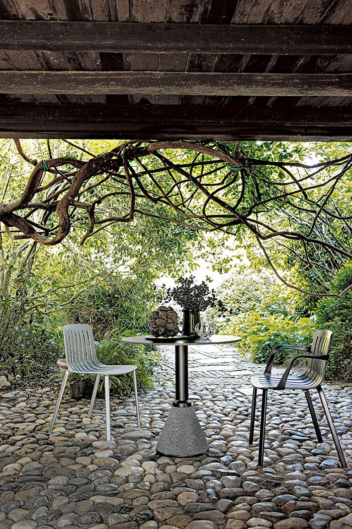 MAGIS round table TABLE ONE BISTROT Ø 79 cm