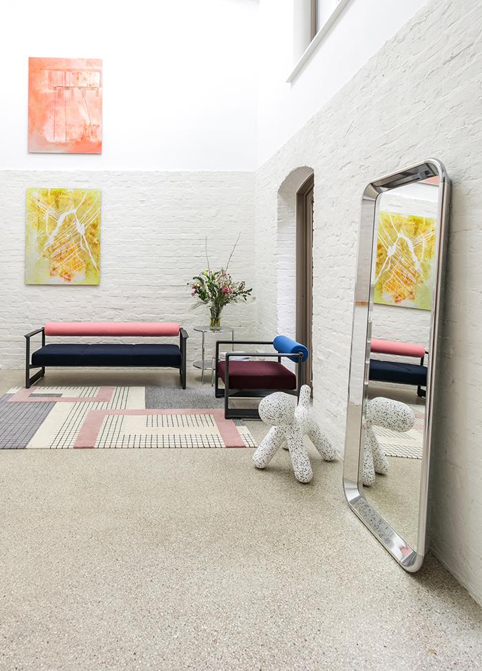 MAGIS miroir sur pied DEJA-VU MIRROR