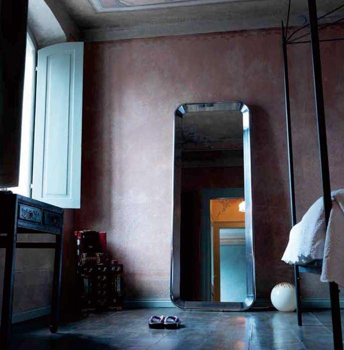 MAGIS miroir sur pied DEJA-VU MIRROR