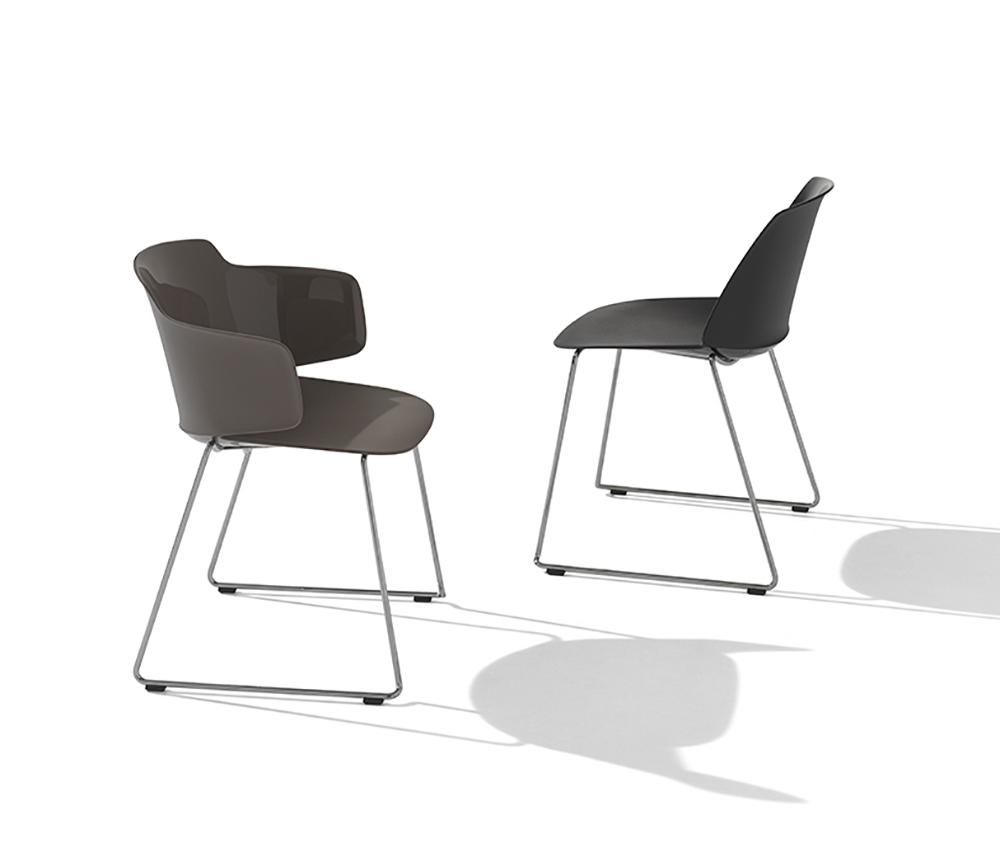 ET AL set de 4 chaises sur luges avec accoudoirs CLASSY 1084