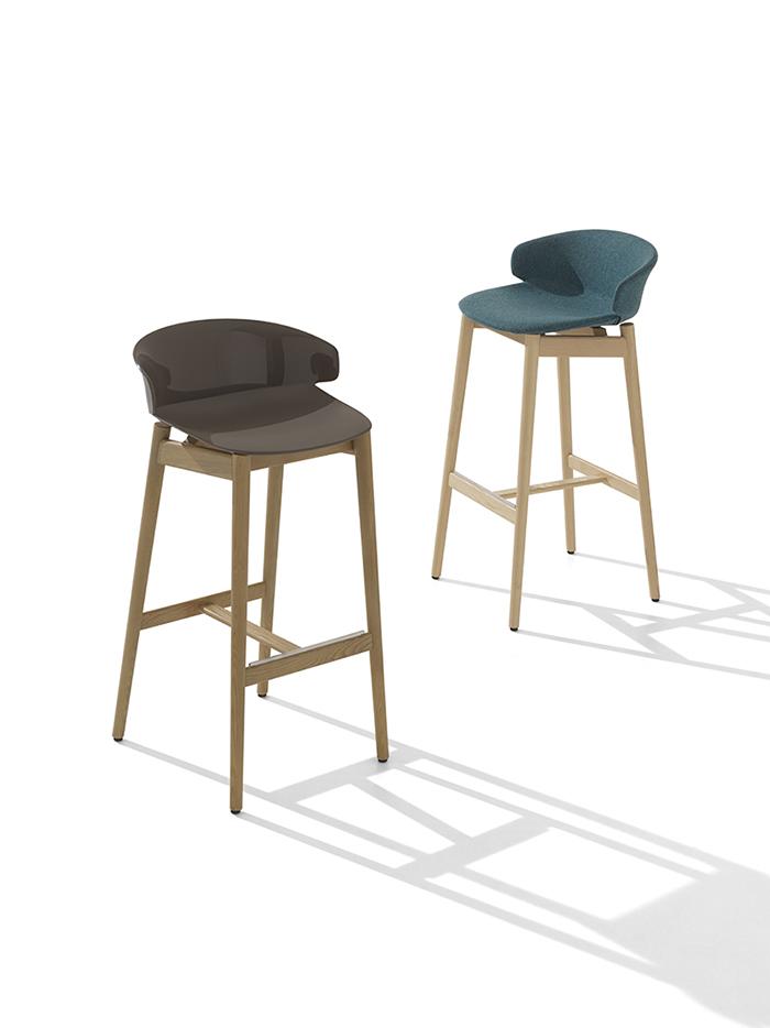 ET AL tabouret avec coque rembourrée CLASSY 1097m H 77 cm