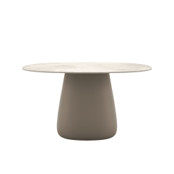 QEEBOO table pour l'extérieur COBBLE avec le plateau en GRÈS 135 cm