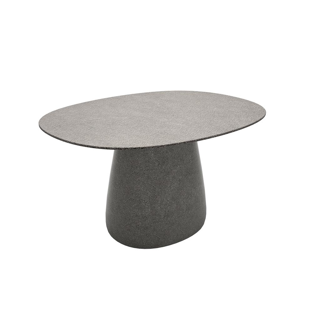 QEEBOO table pour l'extérieur COBBLE avec le plateau en GRÈS 135 cm