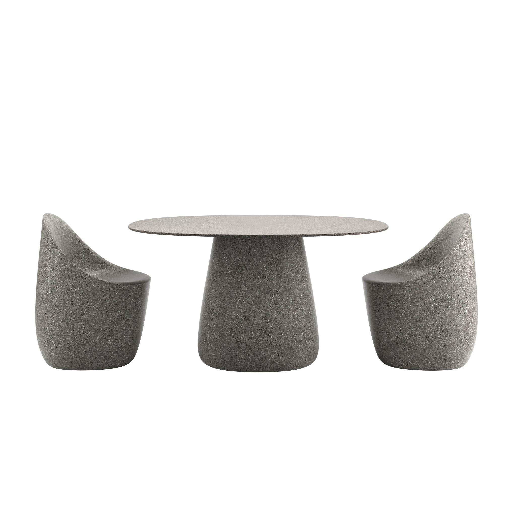 QEEBOO table pour l'extérieur COBBLE avec le plateau en GRÈS 135 cm