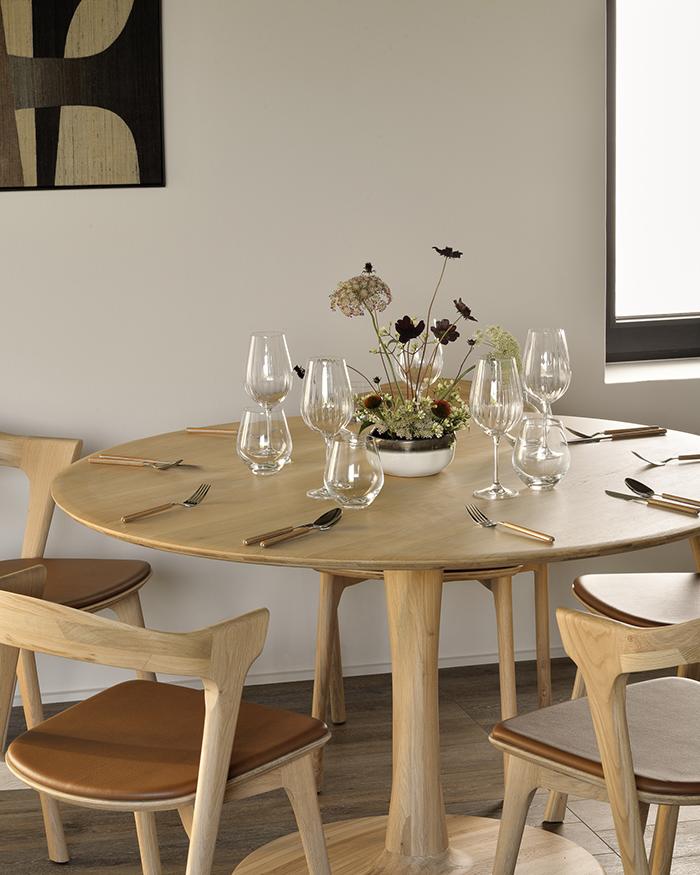 ETHNICRAFT set de 4 chaises avec accoudoirs et coussin BOK