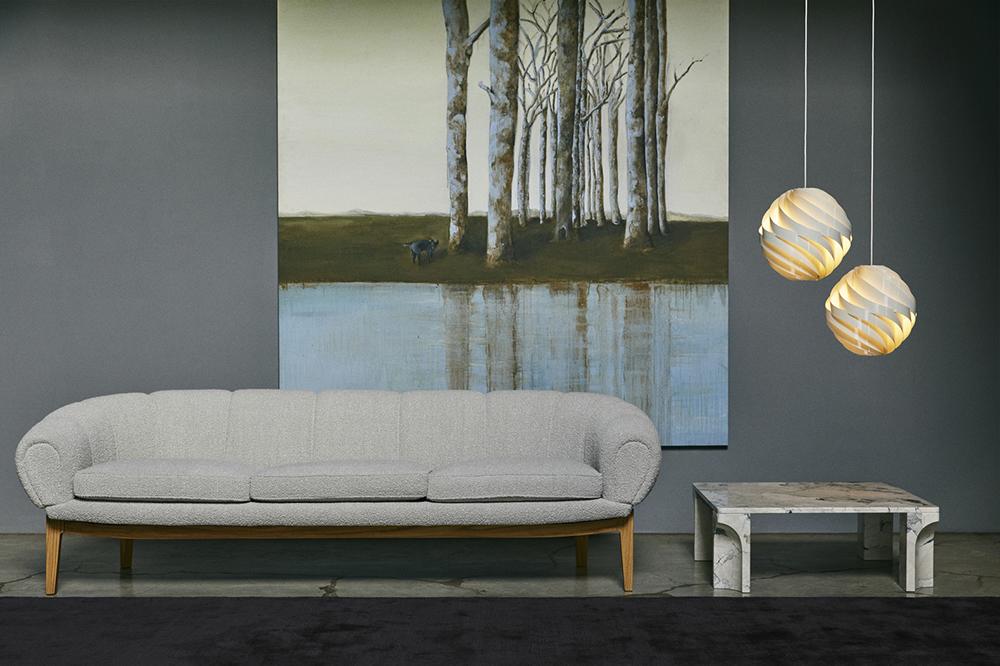 GUBI sofa CROISSANT in fabric