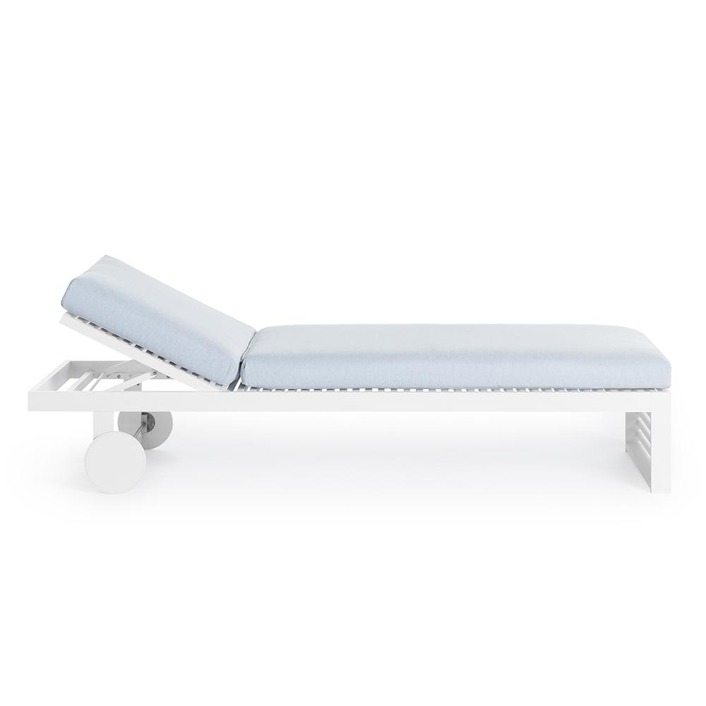 GANDIA BLASCO outdoor sunbed with wheels DNA CHAISE LOUNGE
