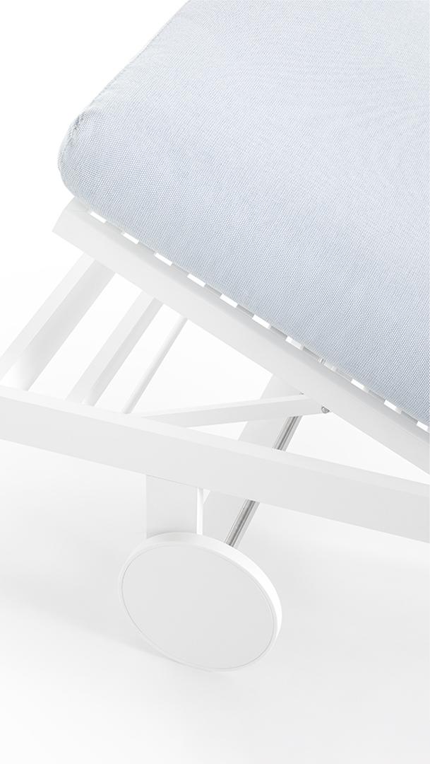 GANDIA BLASCO outdoor sunbed with wheels DNA CHAISE LOUNGE