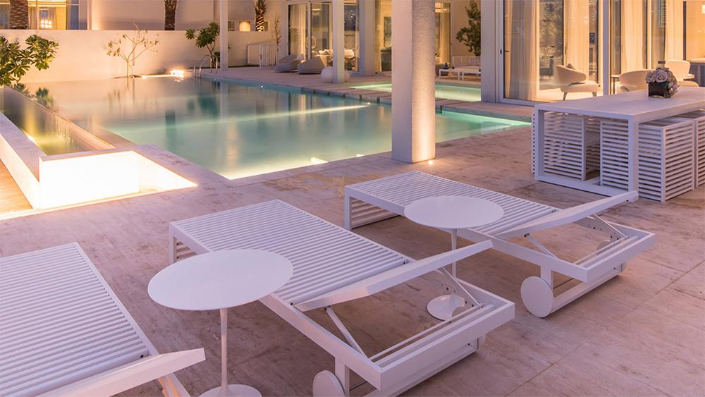 GANDIA BLASCO outdoor sunbed with wheels DNA CHAISE LOUNGE