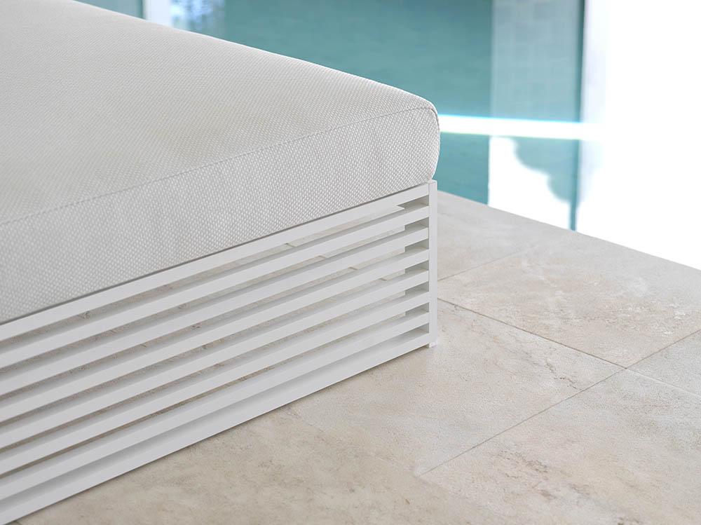 GANDIA BLASCO outdoor sunbed DNA CHILL BED 100 cm