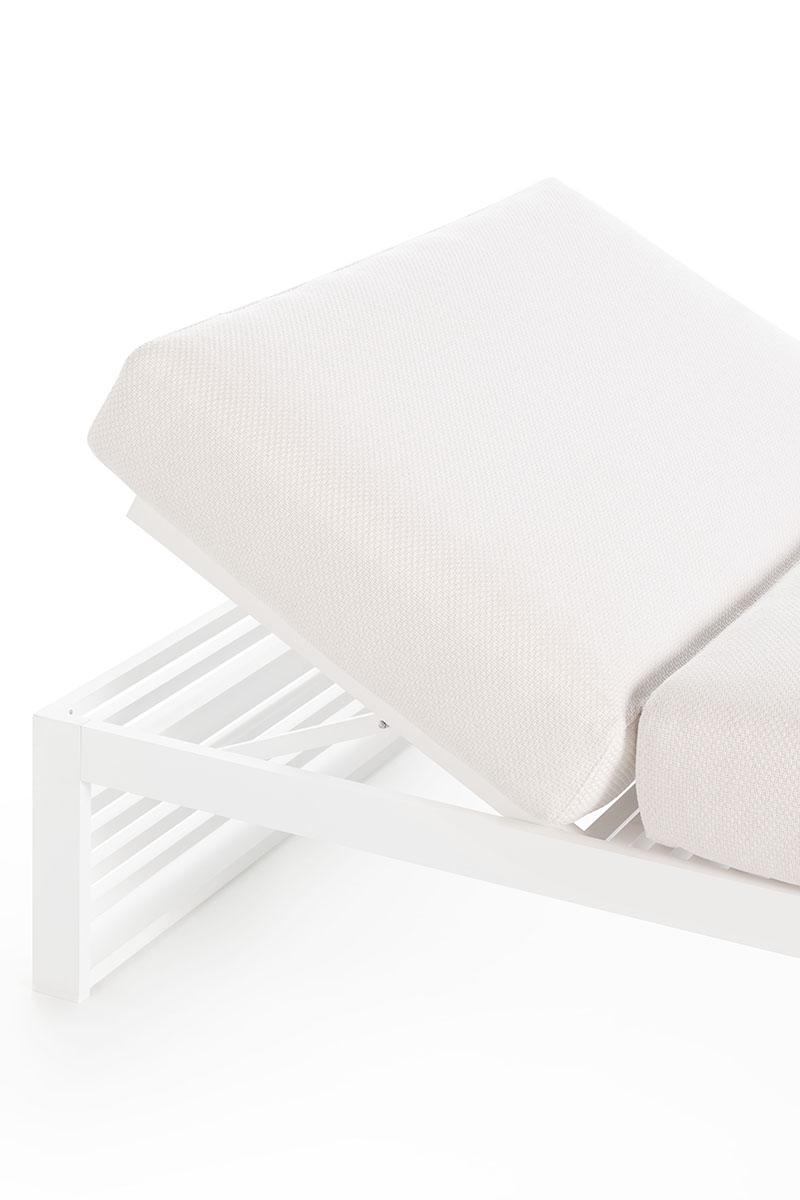 GANDIA BLASCO outdoor sunbed DNA CHILL BED 100 cm