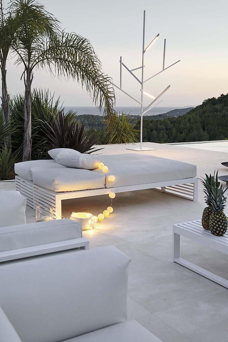 GANDIA BLASCO outdoor sunbed DNA CHILL BED 140 cm