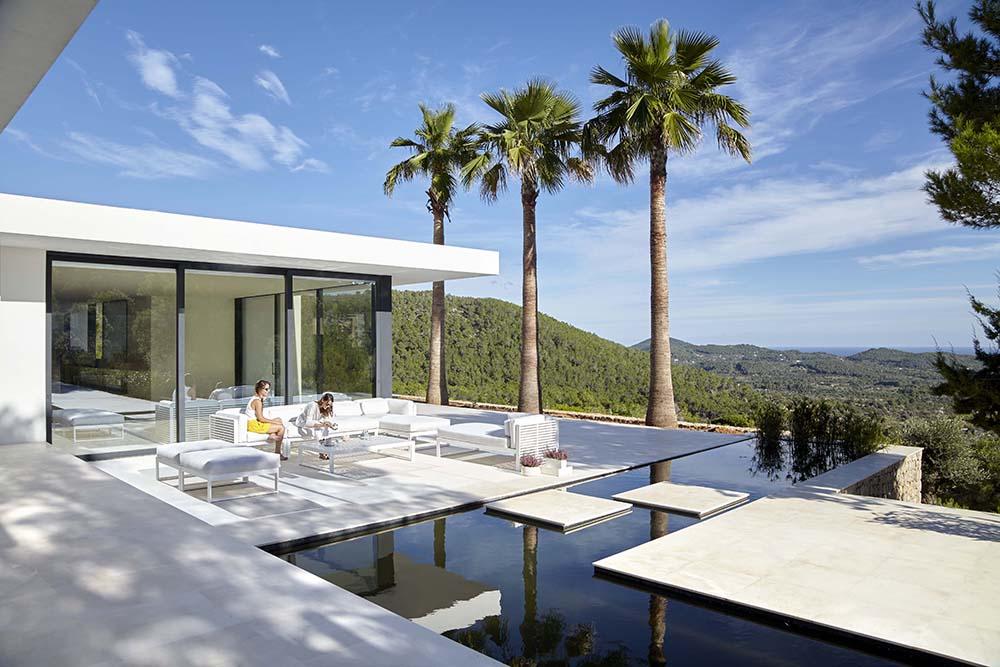 GANDIA BLASCO outdoor coffee table DNA 151 x 90 x H 31 cm