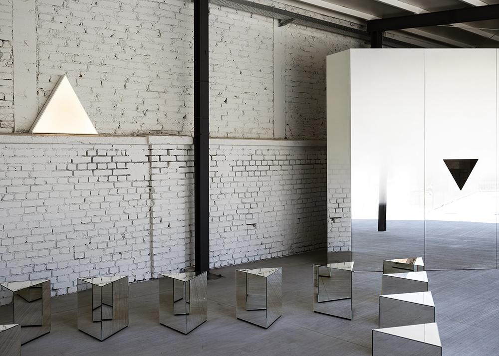 TOOY portable table lamp NASTRO 563.34