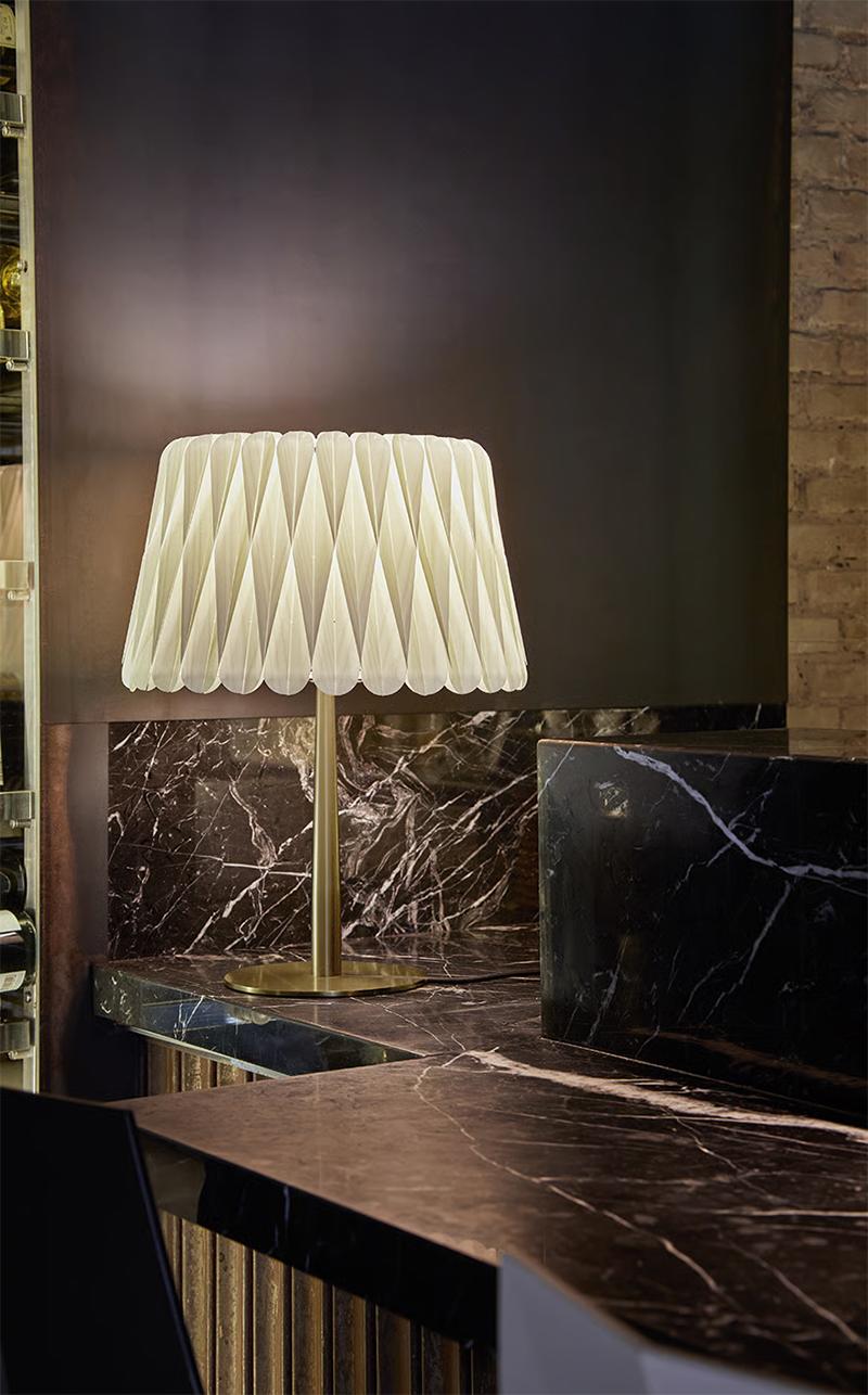 LZF LUZIFER lampe de table LOLA MEDIUM base or