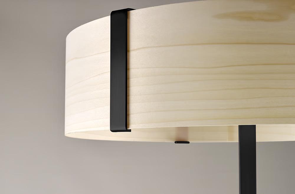 LZF LUZIFER lampadaire THESIS structure noire