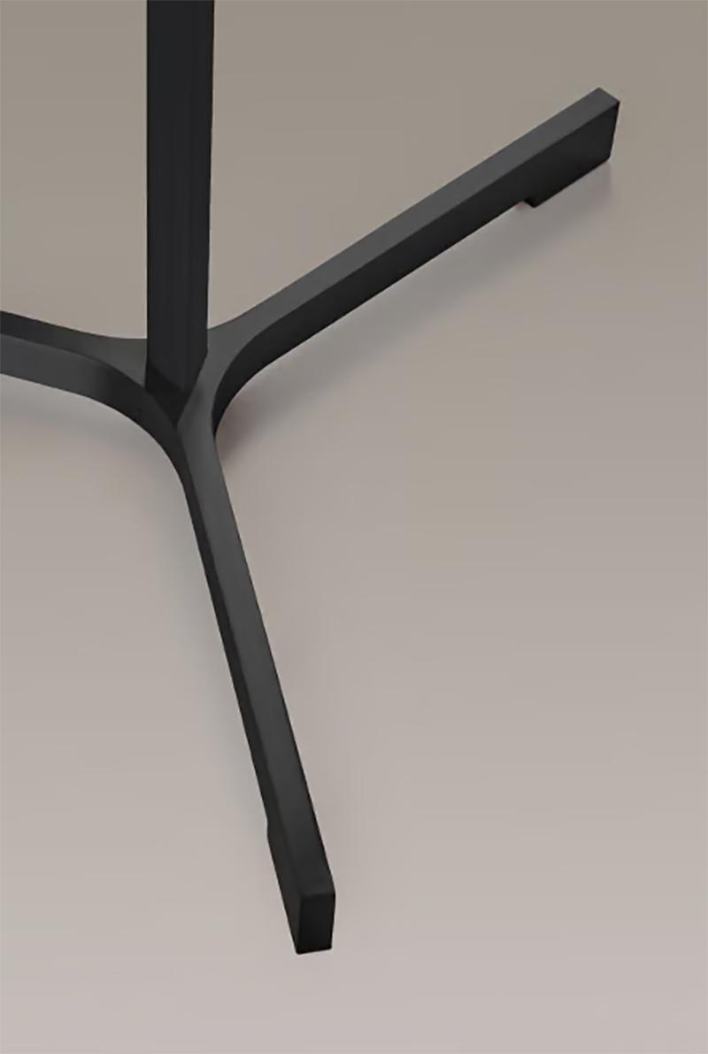 LZF LUZIFER lampadaire THESIS structure noire