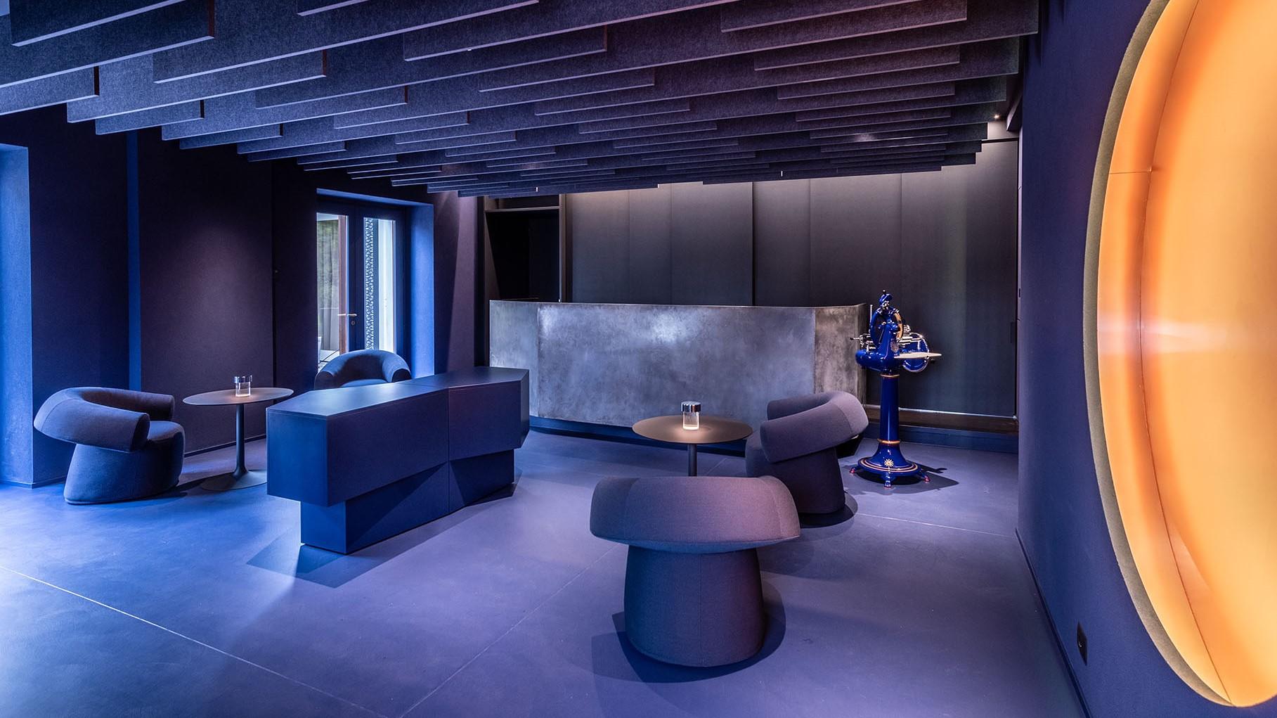 MOROSO large armchair RUFF