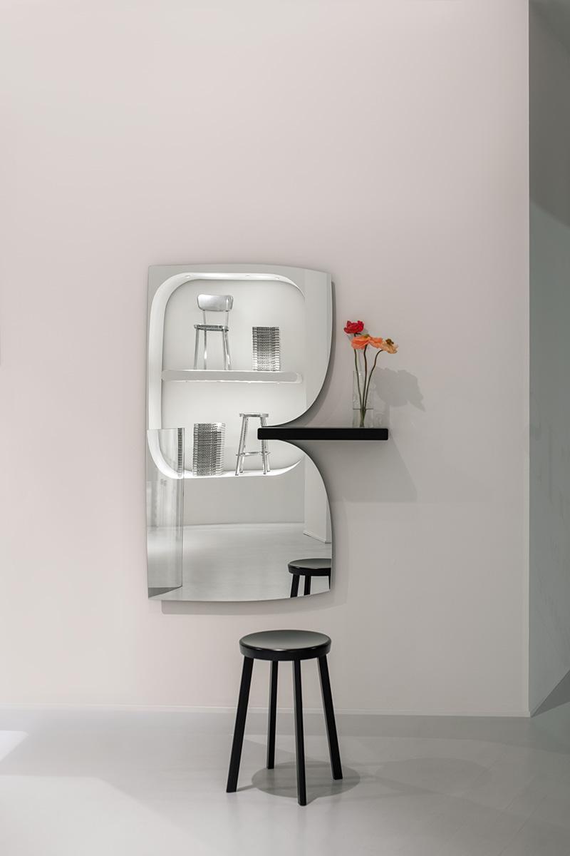 MAGIS miroir mural MORPHED MIRROR avec étagère