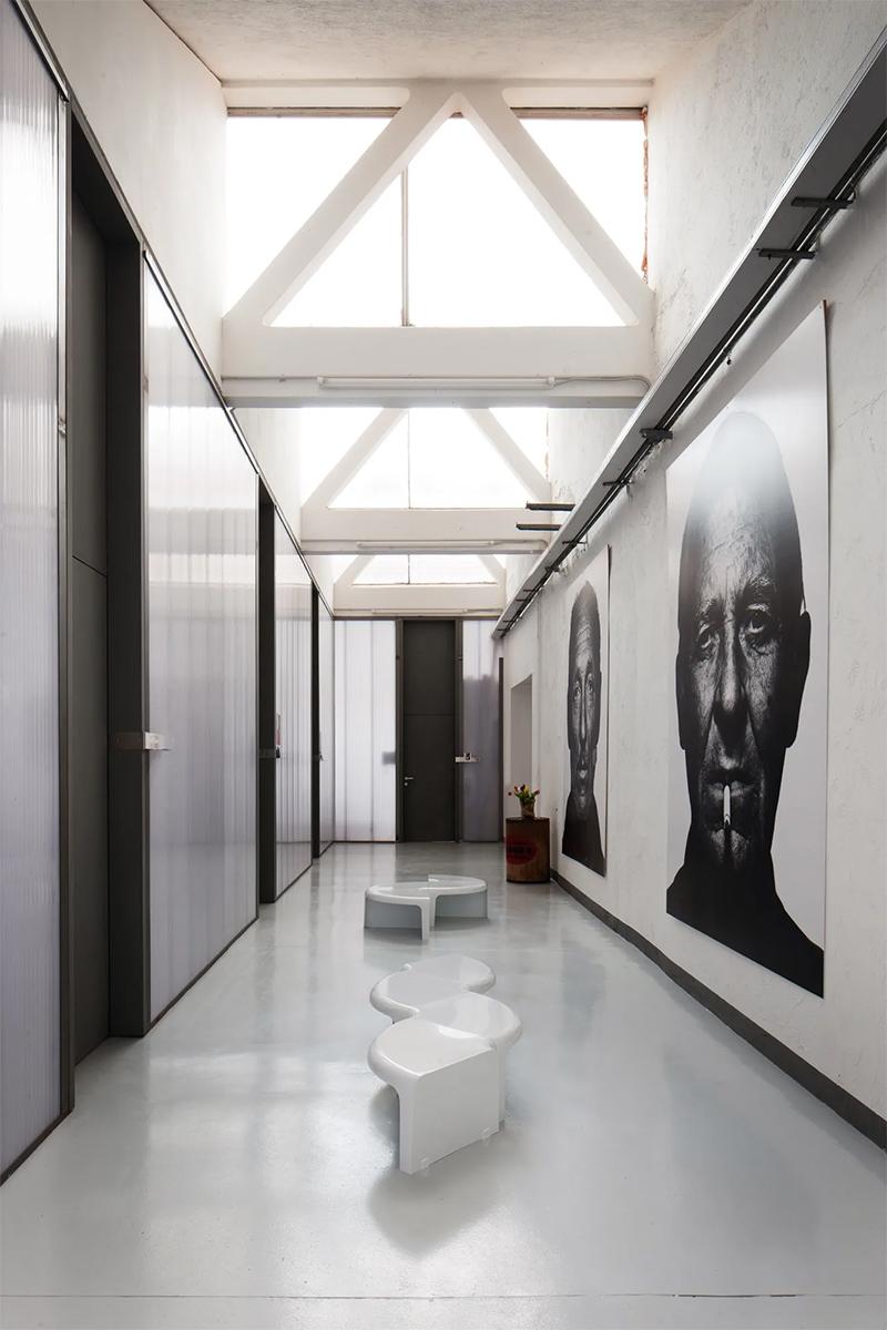 B-LINE coffee tables or modular bookcase 4/4